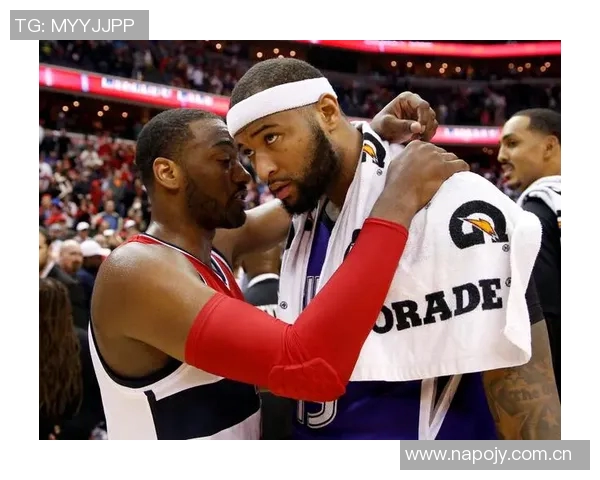 沃尔夫半场表现惊艳9投6中三分球4记独得11分助力球队奋勇争先